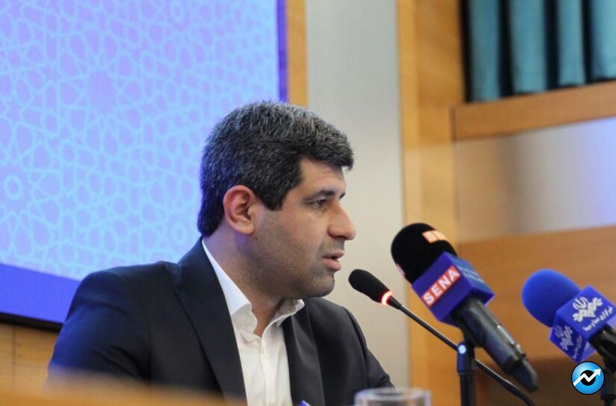 معاون بورس کالا مطرح کرد؛ تصمیمات دفعتی و دستوری به زیان تولید و سهامداران است/ روایتی از بازار سیمان، خودرو و طرح اخیر مجلس