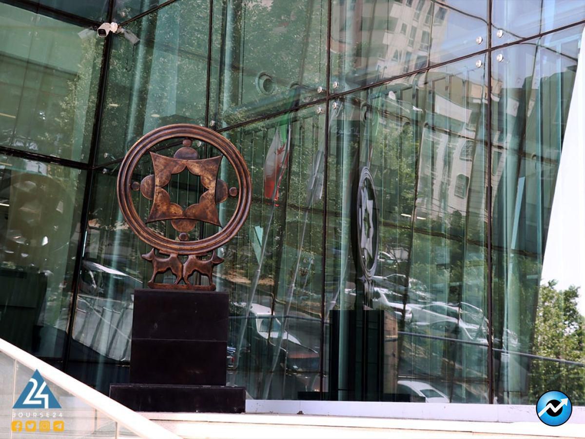 وزارت اقتصاد: دولت سیزدهم بازگشت اعتماد به بورس را با جدیت دنبال می‌کند